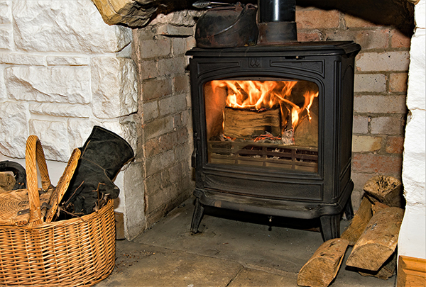 Government Softens Future Homes Standard to Allow Wood-Burning Stoves